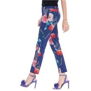 Banana Republic Pants - {Banana Republic} Floral Print Avery Fit Crop Pant Banana Republic Pants - {Banana Republic} Floral Print Avery Fit Crop Pant